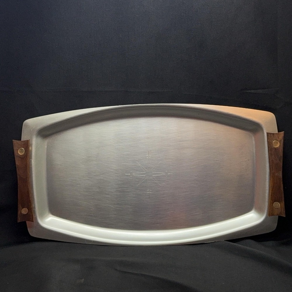 Vintage Mirro Medallion Silver Aluminum Serving Tray Wood Handles Starburst USA
